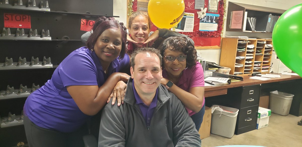 Tunitapool@yahoo.com tweet media