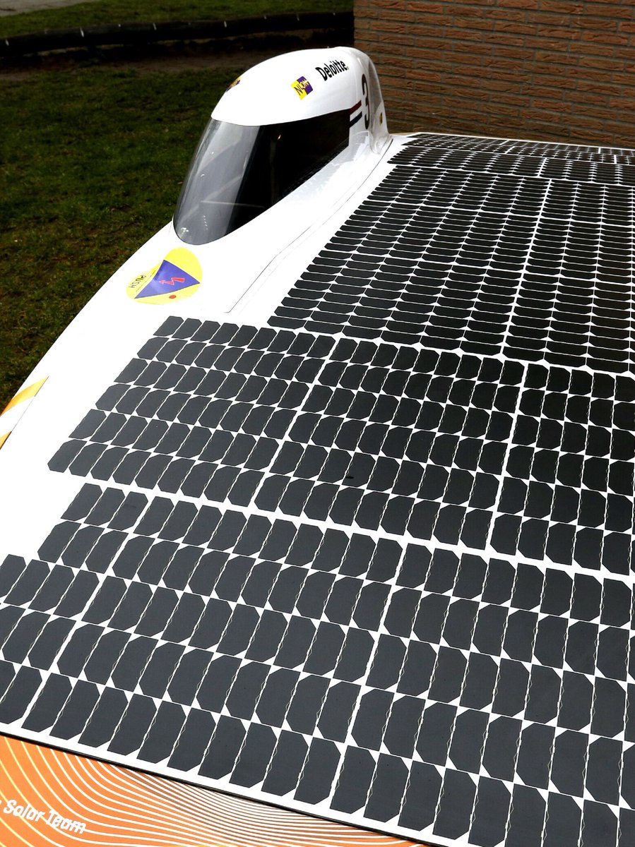 Presentatie Solarteam TU Delft bij basisschool in Weesp. De zon laat zich alleen niet zien. #solarteam #tudelft