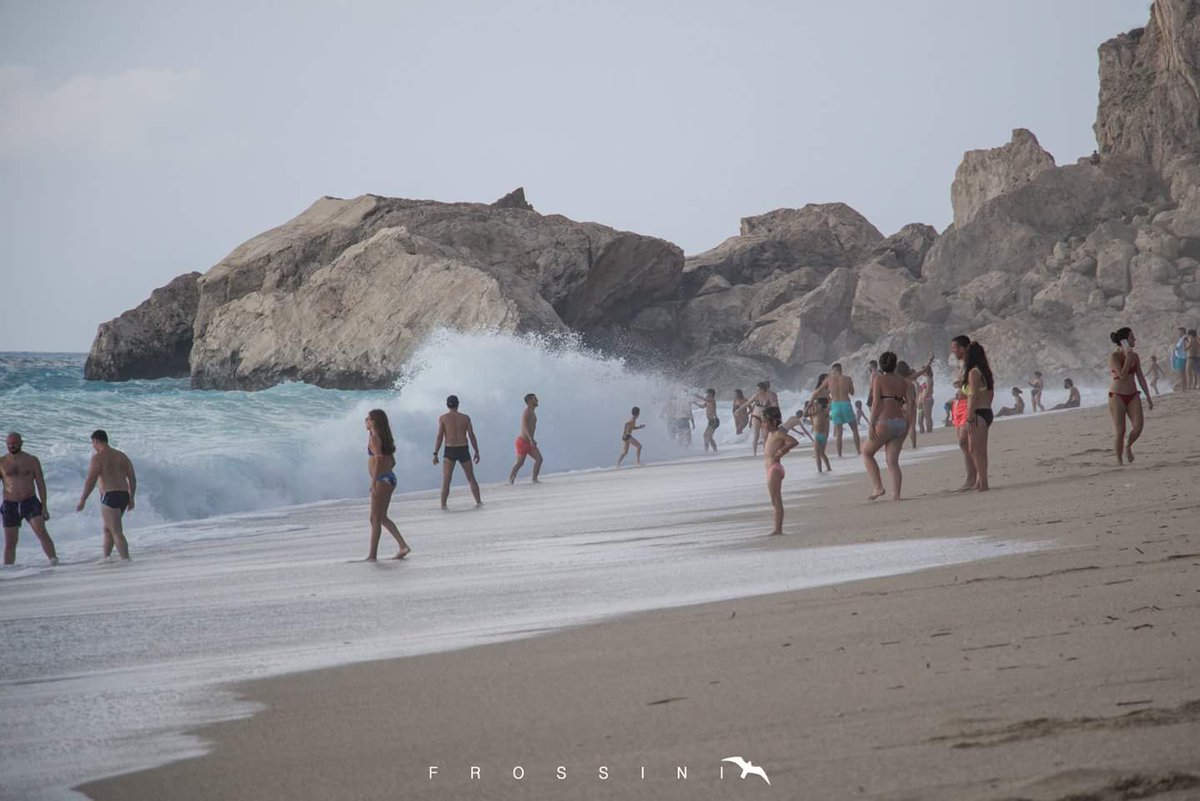 explore_lefkada's tweet photo. Need some break? 🤽🚵🚴🛩️🏖️
#lefkada #explorelefkada #lefkadaisland #greece #Summer2019 #kathismabeach #Travel #explore #exoticislands #holidays #vacation #nature #beachlife #travelagency #europe #topdestination #naturelovers #relax #waves #visitgreece #visitlefkada https://t.co/HZMaXSTHRa