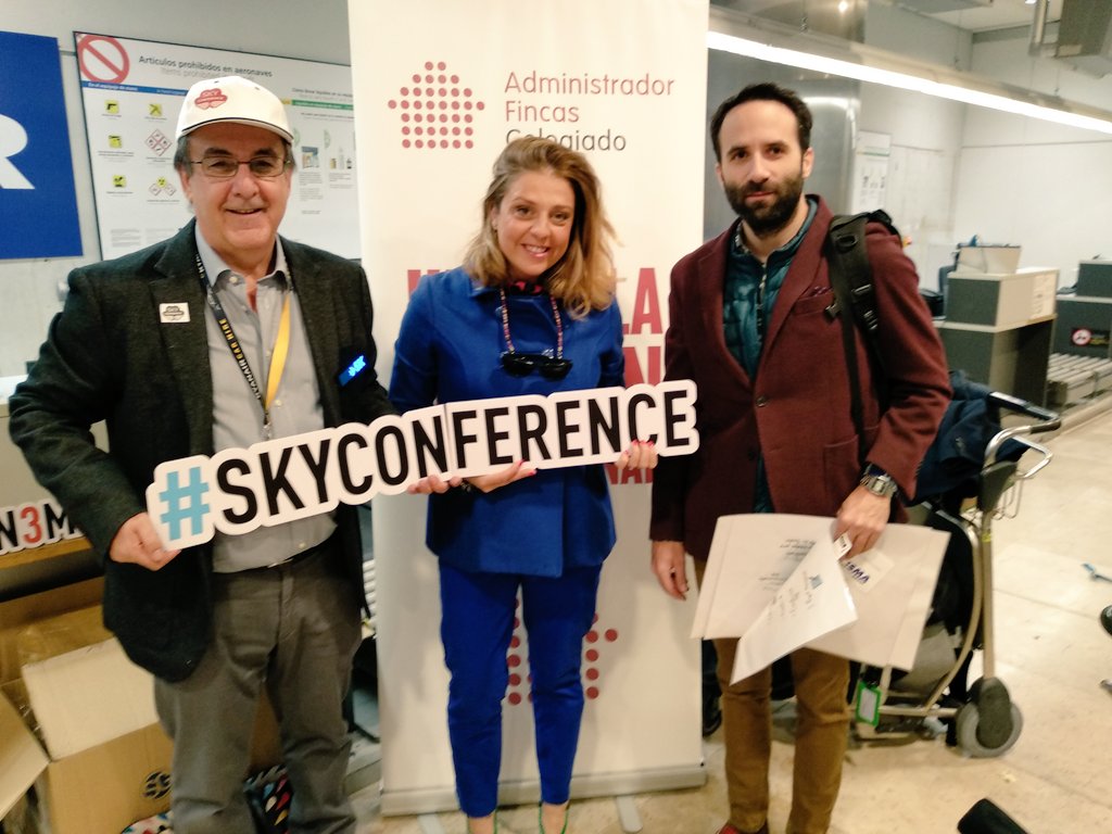 SaraMolinaPT's tweet photo. A punto de vivir una de las mejores experiencias de mi vida gracias de corazón #skyconference https://t.co/W0TLag8gIc