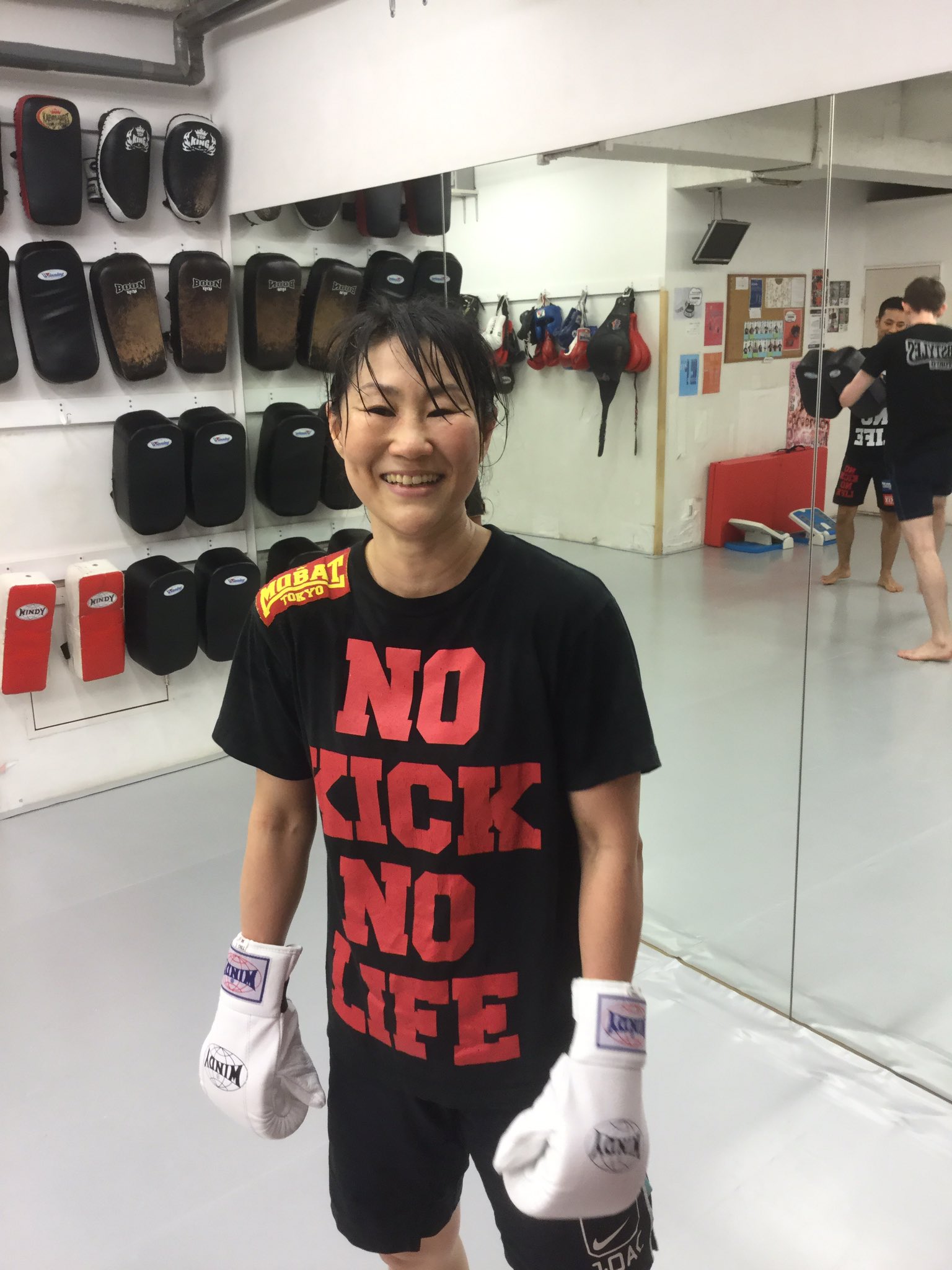 公式 キックボクシングジム Rikix リキックス Rikix唯一の女子プロ選手の後藤まき 大岡山店の土曜レディースクラスを担当してます ゴマキ先生と呼んで下さい 土曜のレディースクラスは12 00スタート 体験 お気軽にお問い合わせ下さい T