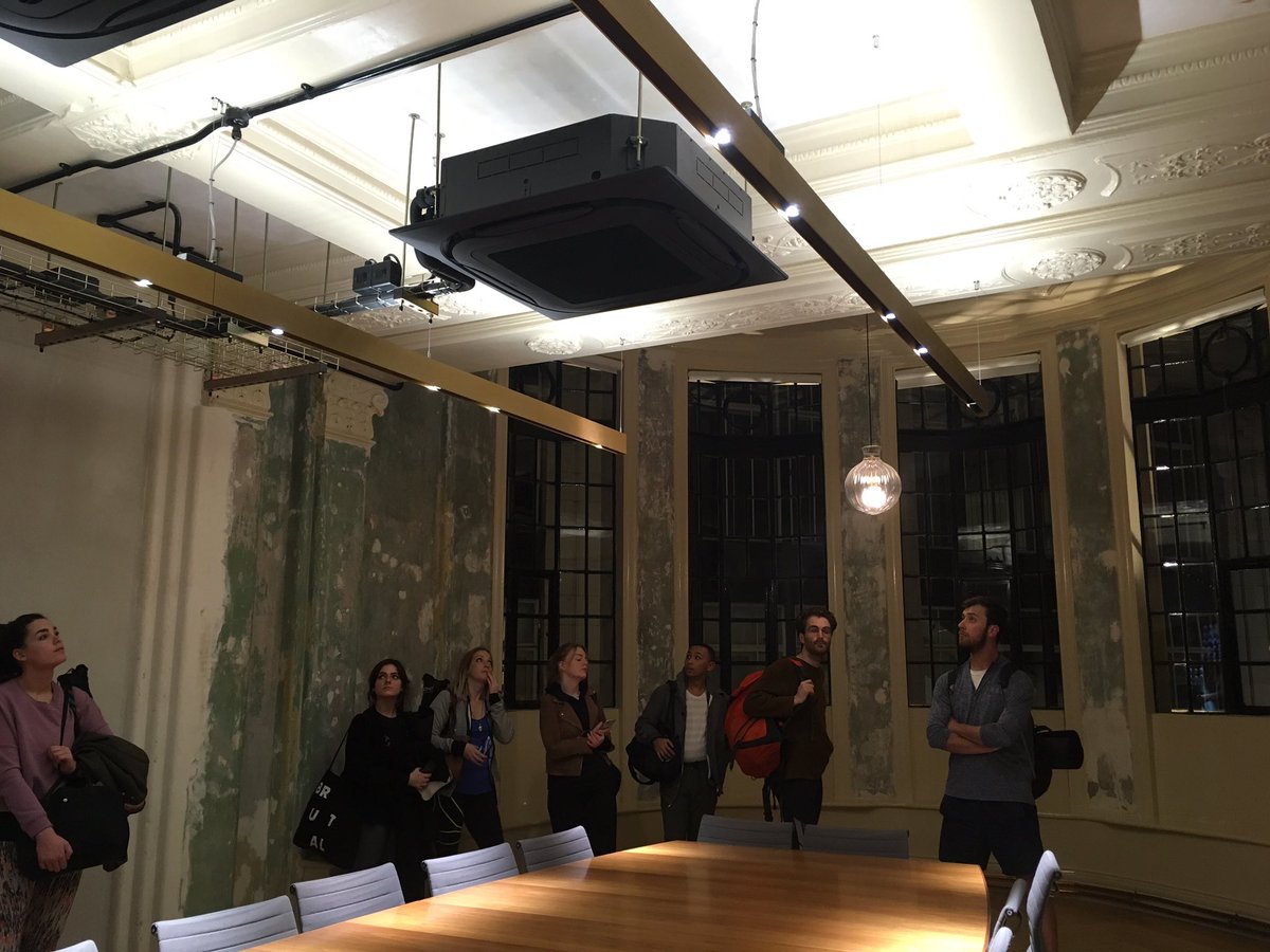eatinin's tweet photo. Great session of #yoga last night at @squirepartners with @PropertySports #sportsfitness #sportsandnetworking #buildingtour #majorenvy @StrideTreglown https://t.co/rgXzAF7fgy