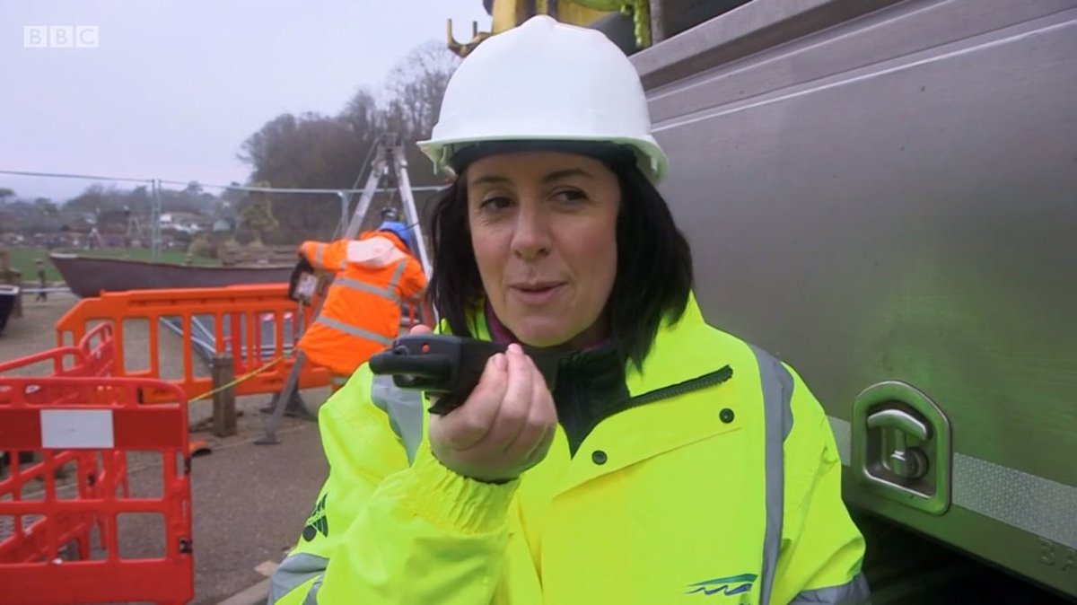 SouthWestWater's tweet photo. Who watched @BBCTheOneShow last night? 👀📺

We've been removing a 64metre long monster fatberg underneath Sidmouth. If you missed it, catch up on IPlayer https://t.co/x2S8xzjdHH

Don't feed a fatberg 👉 #LoveYourLoo #3Ps #ThinkSink https://t.co/hpDAm5SWJe
