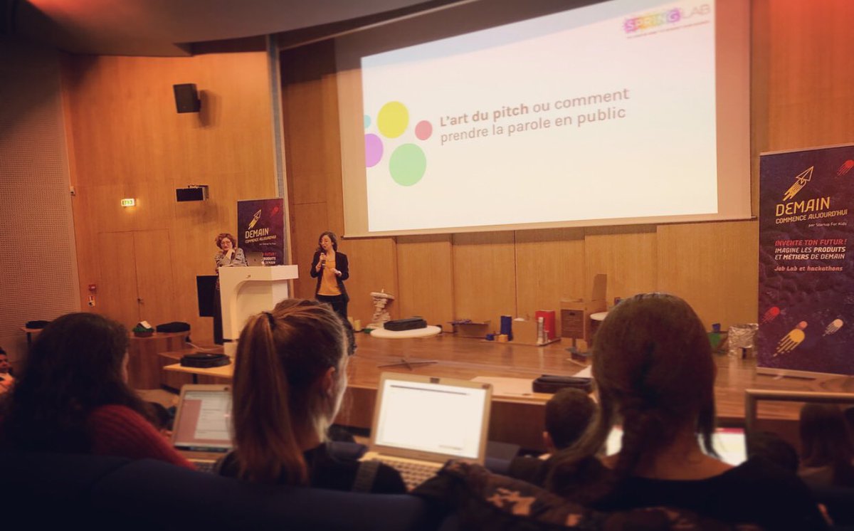 SPRING_LAB's tweet photo. @SoleneGuillemot, notre Positive Impact Officer, on stage pour former à l’Art du Pitch tous les jeunes participant au @StartupForKids chez @WeWorkFrance #future4good #education #pitch https://t.co/hprT30fKQF