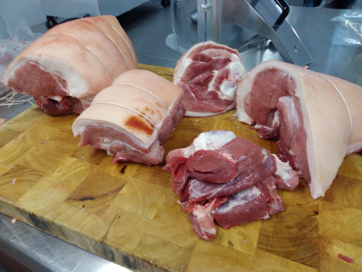 Pork joints are cut, sausages bagged and scones are baked pop in to #woodhousefarmandgarden today 11-4 and see for yourself and enjoy #Lichfield #lich_ldta #localfood #lovepork