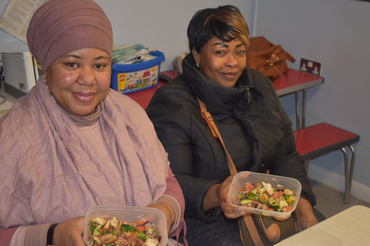 welbournepri's tweet photo. Today we hosted a #saveacrust workshop that featured professional chefs who gave tips and tricks to parents. The workshop is part of the North London Waste Authority to help reduce food waste at home. https://t.co/Z5HLak6zr4