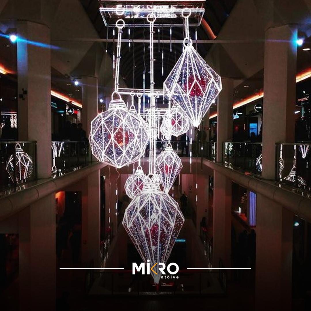 AVM’lerin olmazsa olmazı dekorasyon ışıklandırmaları için çözüm Mikro Atölye! Bizi 0212 220 93 95 numaralı hattan ulaşabilirsiniz.

#mimarlık #interior #interiordesign #design #decoration #mimariproje #avmmalzemeleri #avmsüsleme #özelgünışıklandırma #ışıklandırma #avmışıkları