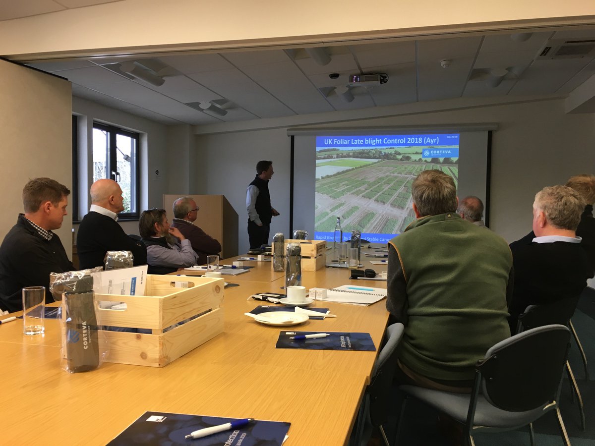 AFCropInputs's tweet image. Great update from @CortevaUK at the @afgroupuk Potatoes Innovations Meeting with members and agronomists today. #Zorvec #Vydate #Potatoes2019