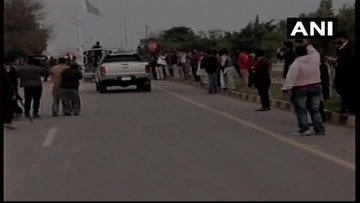 View image on Twitter