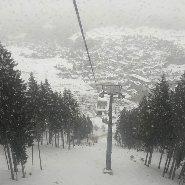 Geometricum's tweet photo. Churwalden. Rain and snow come off.  Hopefully it will be even colder.  Powder snow would be perfect tomorrow. #winter #skiing #snow #arosalenzerheide #graubuenden #graubunden #lenzerheide #GRhome #blickheimat @suedostschweiz #heart_of_graubuenden #head_… https://t.co/lXia5Z0UKQ https://t.co/FuWzgxBLza
