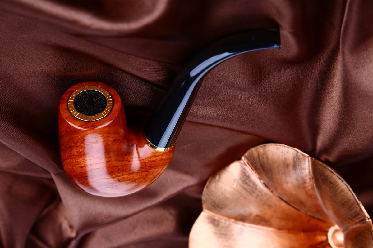 VapeOnly's tweet photo. Keep vaping 💨💨 Do you want to try this? #Vpipe

#vapeonly #vape #vaper #vapefam #vapelife #VapingCommunity #vapeon https://t.co/57rrRduLg5