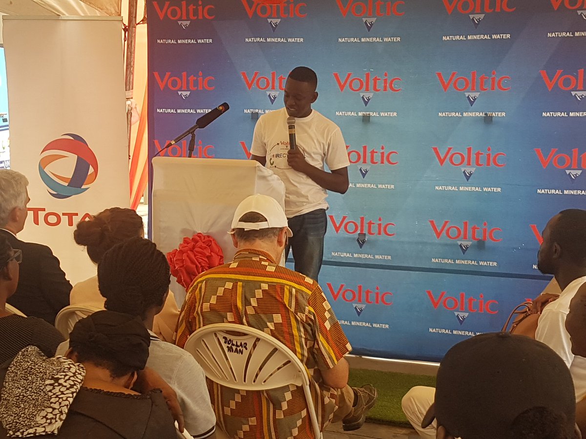 TotalEnergiesGH's tweet photo. Prince of @colibagh stated that there are 24 Waste Pickers who are mostly women on this project.  He commended all of them for their commitment. 
#Irecycle https://t.co/VnGPVycaE0