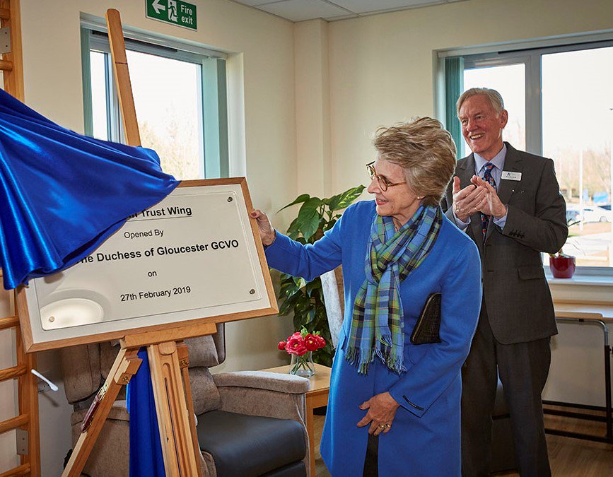 RBNHSFT's tweet photo. HRH The Duchess of Gloucester has officially opened the fantastic new Greenham Trust Wing at West Berkshire Community Hospital - providing dialysis and IV therapy services closer to home for the patients of west Berkshire
https://t.co/Fd0pr7Z30l https://t.co/yUm23Y7qDI