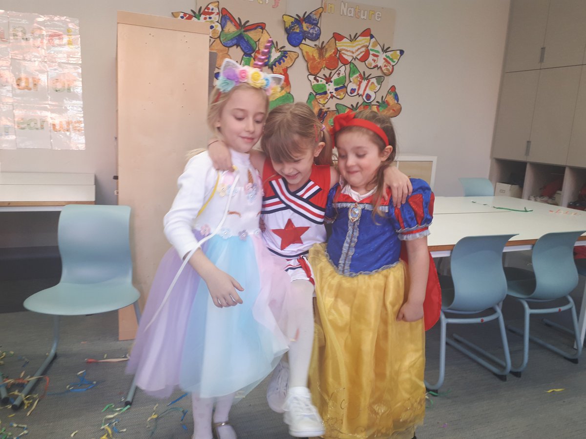 ICS International School Milan tweet media