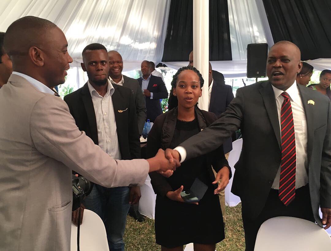 OfficialMasisi's tweet image. Remember when I ascended to the Presidency in April 2018, I made a pledge to the media that I would have a lot more engagements, to continue building stronger relations with them &amp;amp; improve their working environment. #MokgweetsiWaLona #MovingBotswanaForward #GoMasisi 🇧🇼