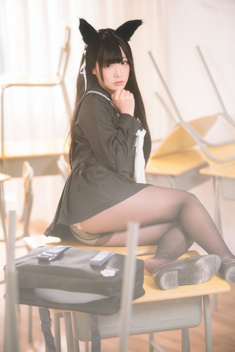 3MimE_'s tweet photo. 一周辛苦咯～让姐姐来照顾你吧♪
1週間のお疲れを癒しちゃいます💕

愛宕 #アズールレーン https://t.co/vcjzJA44VT
