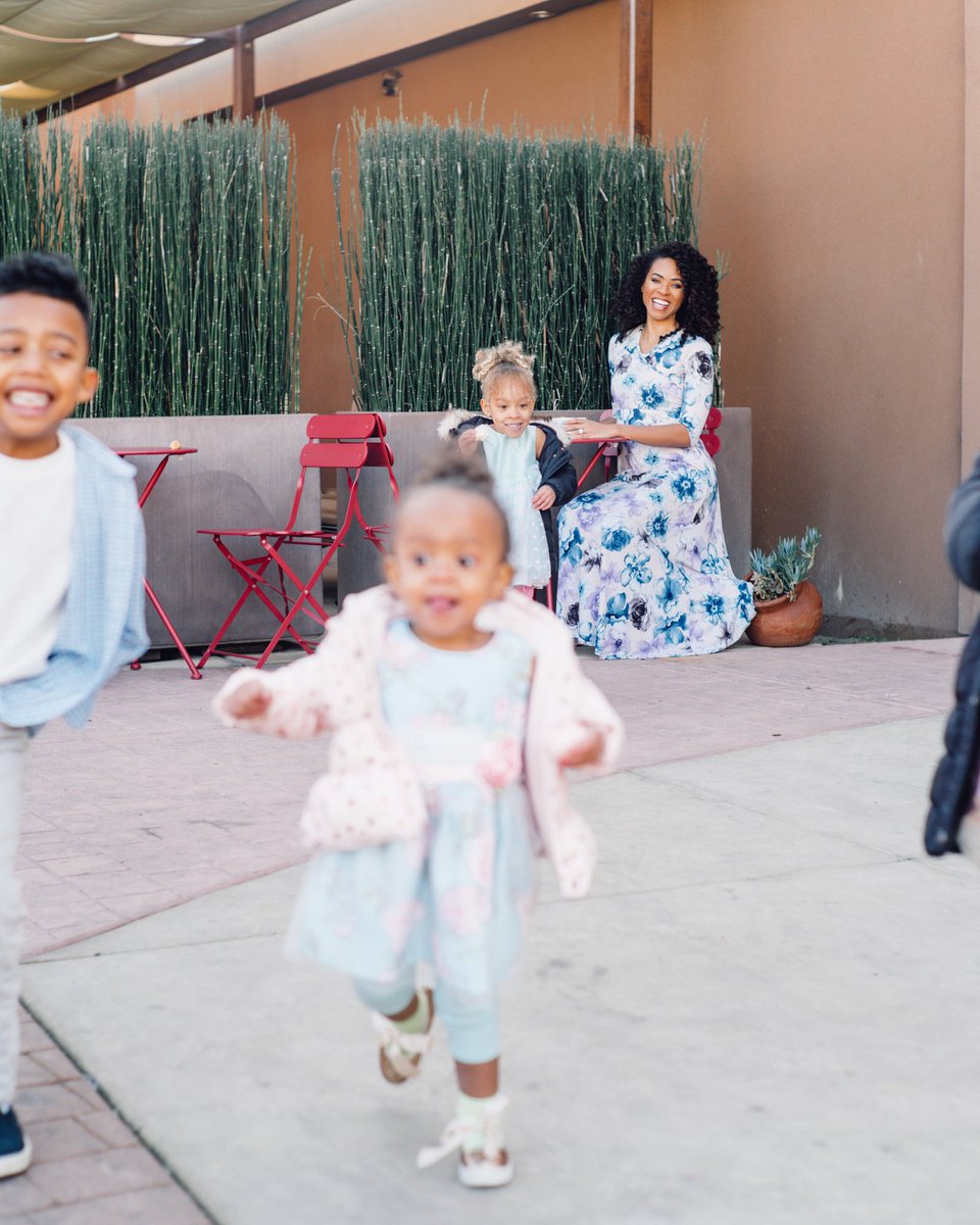 ChanteaMcIntyre's tweet image. I sent a video of the baby jumping off the couch to my husband the other day, and you know how he responded?? I knew she was going to be an athlete! The Nerve! I mean at least the races I endorse are outside! LOL 
.
 #babyleashondeck #familyof6 #littletraveler #fitmom