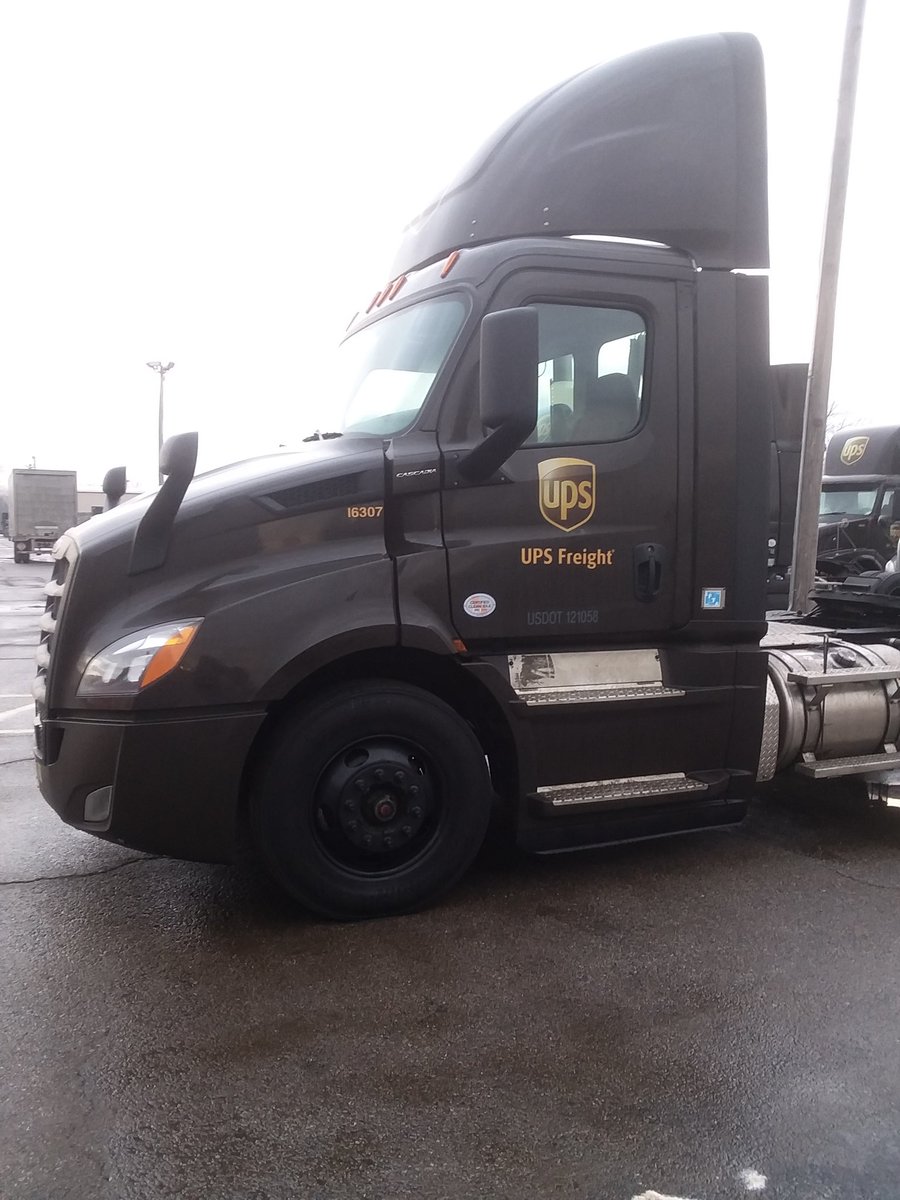 🔊Detroit CDL A drivers with their endorsements hiring fulltime now @upsjobs.com 🏠daily &amp; a pension?!😲🤔 <a href="/DESC_Jobs/">Bruno</a> <a href="/OaklandMIWorks/">Oakland County Michigan Works!</a> <a href="/detroitnews/">The Detroit News</a> <a href="/DetroitTraining/">Detroit Training</a> <a href="/CityofDetroit/">City of Detroit</a> <a href="/USATruckingJobs/">USA Trucking Jobs</a> <a href="/UPSjobs/">UPS Jobs</a> @FreightUPSers <a href="/JVSDetJobs/">JVS Jobs</a> <a href="/SfldMiWorks/">Southfield MI Works</a> <a href="/OaklandMIWorks/">Oakland County Michigan Works!</a> <a href="/clickondetroit/">ClickOnDetroit</a>