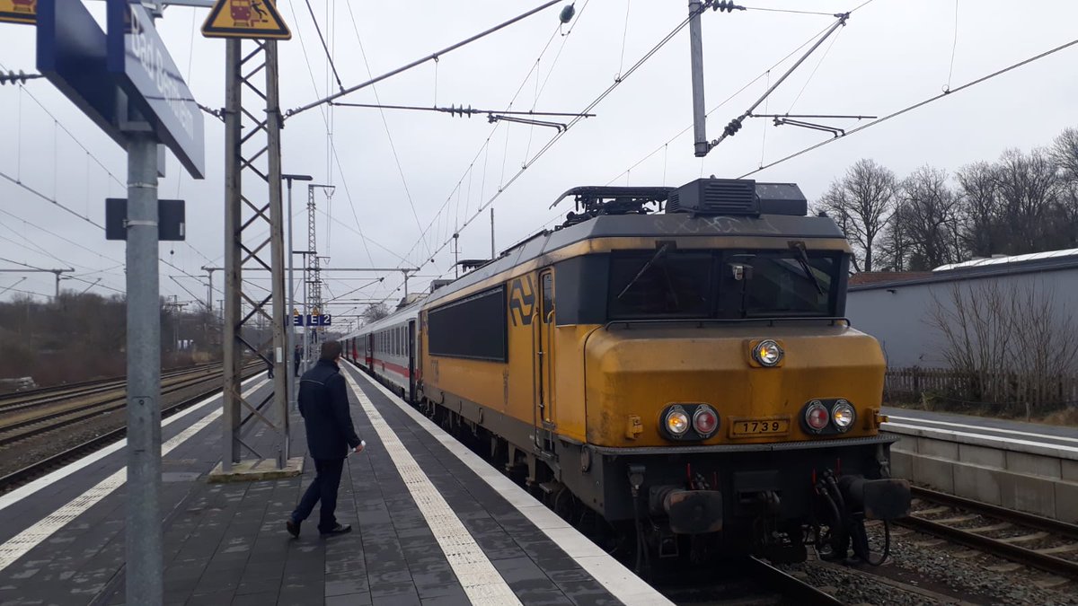 knimjopf's tweet photo. Pferdchen wechseln in #BadBentheim und weiter geht's #IC148 https://t.co/CBDyUqPpU1