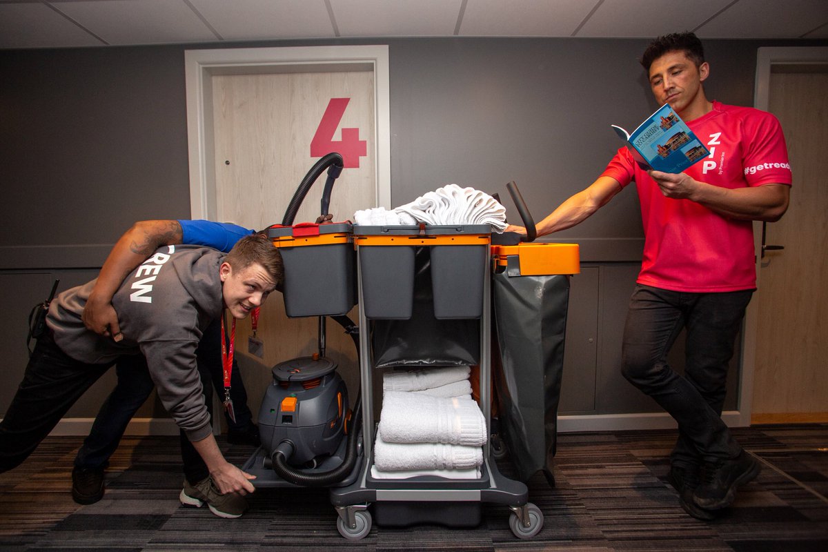 Gavin Lloyd-Henson (@gavinhenson82) on Twitter photo Iām so proud to be a part of the launch of the worldās first ZIP by Premier Inn, in Cardiff. A really cool hotel for a great price, itās definitely worth a visit. Thanks to the team for the warm welcome and showing me their rugby skills! #getreadytozip #AD ā¦<a href="/premierinn/">Premier Inn</a>ā© Iām so proud to be a part of the launch of the worldās first ZIP by Premier Inn, in Cardiff. A really cool hotel for a great price, itās definitely worth a visit. Thanks to the team for the warm welcome and showing me their rugby skills! #getreadytozip #AD ā¦<a href="/premierinn/">Premier Inn</a>ā©