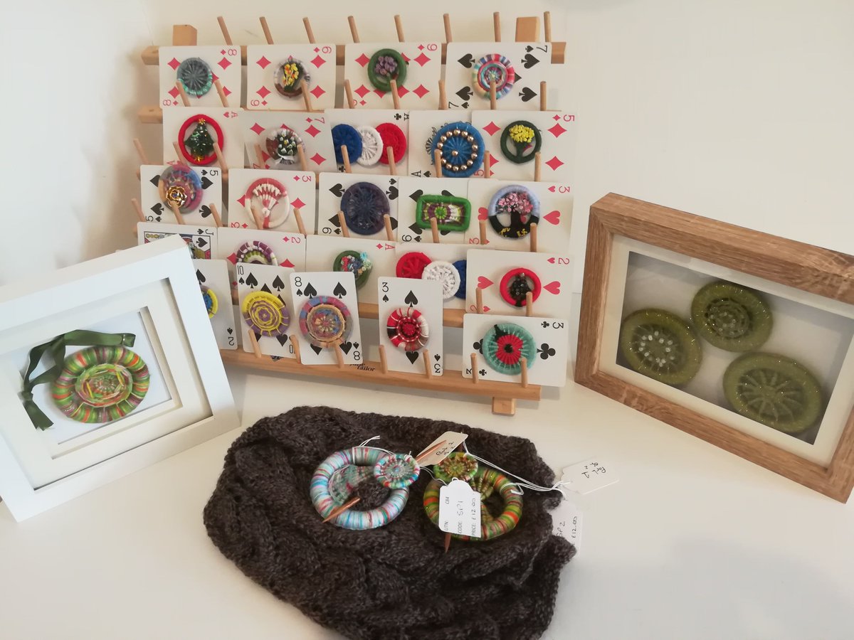 L & P Vintage Inspirations has joined our crafting team they have some stunning Dorset button broaches and pieces of art available #dorsetbutton #handmade #handmadegifts #giftideas