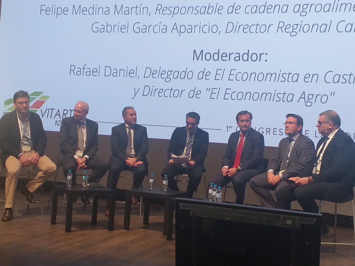ISABEL DEL AMO (@delamopalencia) on Twitter photo En #CongresoVitartis llegamos a la mesa de cadena de valor agroalimentaria. Importante destacar ese VALOR que generan todos sus eslabones para hacerla cada día más eficiente.! #lactiber <a href="/ASEDAS_ORG/">ASEDAS Supermercados</a> <a href="/Carrefour/">Carrefour</a> @ACOR_COOP #ConsorcioOvino <a href="/Bouquet_es/">Anecoop Bouquet</a> <a href="/elEconomistaes/">elEconomista.es</a> En #CongresoVitartis llegamos a la mesa de cadena de valor agroalimentaria. Importante destacar ese VALOR que generan todos sus eslabones para hacerla cada día más eficiente.! #lactiber <a href="/ASEDAS_ORG/">ASEDAS Supermercados</a> <a href="/Carrefour/">Carrefour</a> @ACOR_COOP #ConsorcioOvino <a href="/Bouquet_es/">Anecoop Bouquet</a> <a href="/elEconomistaes/">elEconomista.es</a>