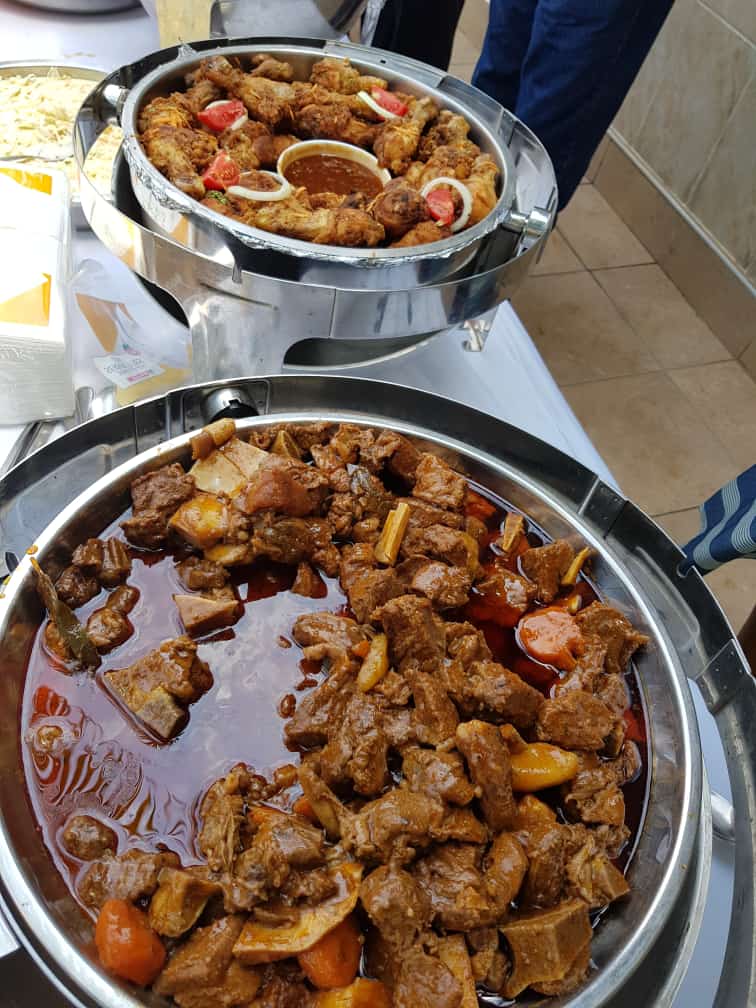 mcCaillou_10's tweet image. Funi Raphunga RT so that South Africa can taste good food 🍲 #Funis you can book him for any event