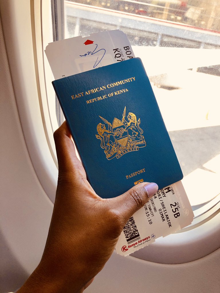 PearlsandLoaf's tweet image. After experiencing ‘Feelings’ I have decided to Catch Flights... jk
.
Are you a window or aisle person?
.

#pearlsandloafonthego #catchflights #catchflightsnotfeelings #travelblogger #LMNetwork