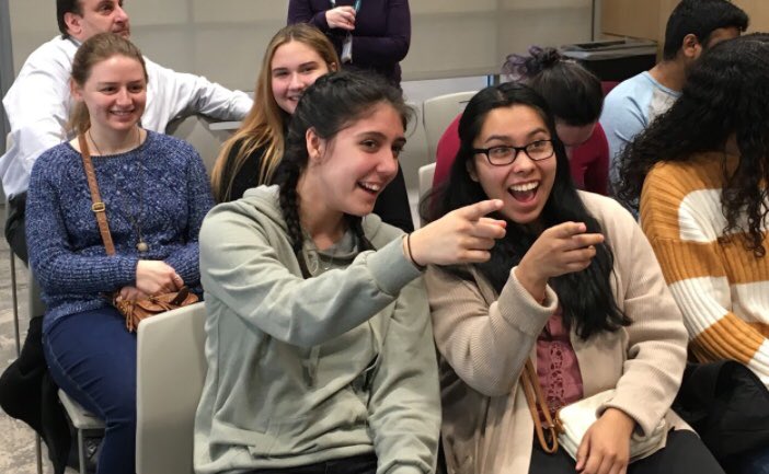 delseabiocane's tweet photo. AP bio students participate in live kidney transplant video conference ... #delseascience #futurehealthcareprofessionals https://t.co/Qkrj48R33B