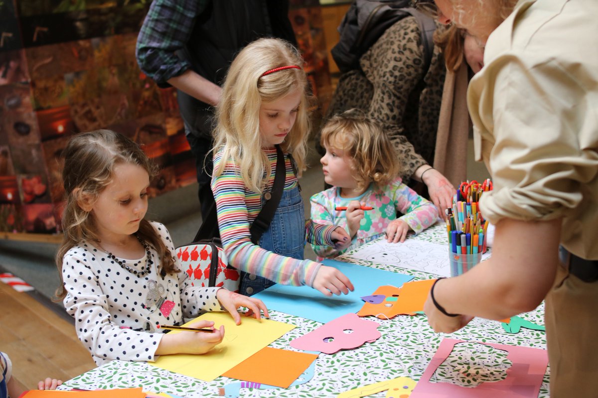 handmadecinema's tweet photo. Check out the photos from our dino screenings last week. It was a dinosaur take over at Weston Park Museum @MuseumSheffield for our screenings of The Land Before Time and Jurassic Park... https://t.co/WWZoS02CTL https://t.co/NPf8gex96x