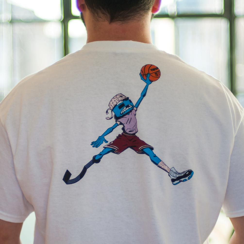 thelinestudio's tweet photo. As if dropping the NEW Amaro &amp; Walden film wasn't enough, we've also made some pretty ⚡Banging⚡ merch!

Check out our Gumroad shop ⭐https://t.co/atQs7TYbK6⭐ for ⁣
this #AmaroAndWalden tee and more!⁣

#theline #thelineanimation #nfl #jordanair #nike #streetstyle https://t.co/zKJtTtOQiw