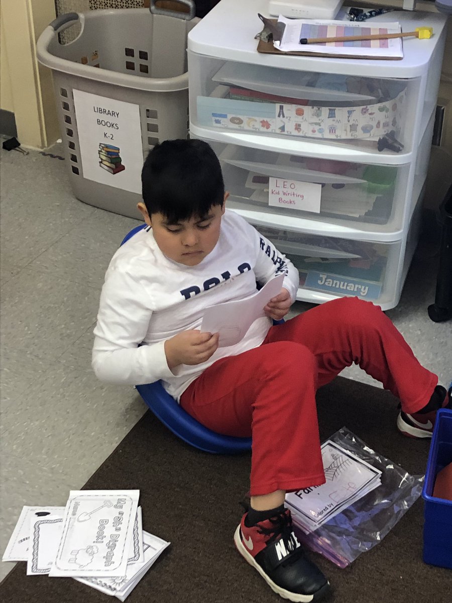 Corrine_Geiger's tweet image. Amazing to see my LEO kindergarteners begin to read. Doing a great job and enjoying a reading break for #ReadAcrossAmericaWeek #SASDNEXT #SASD_EMC