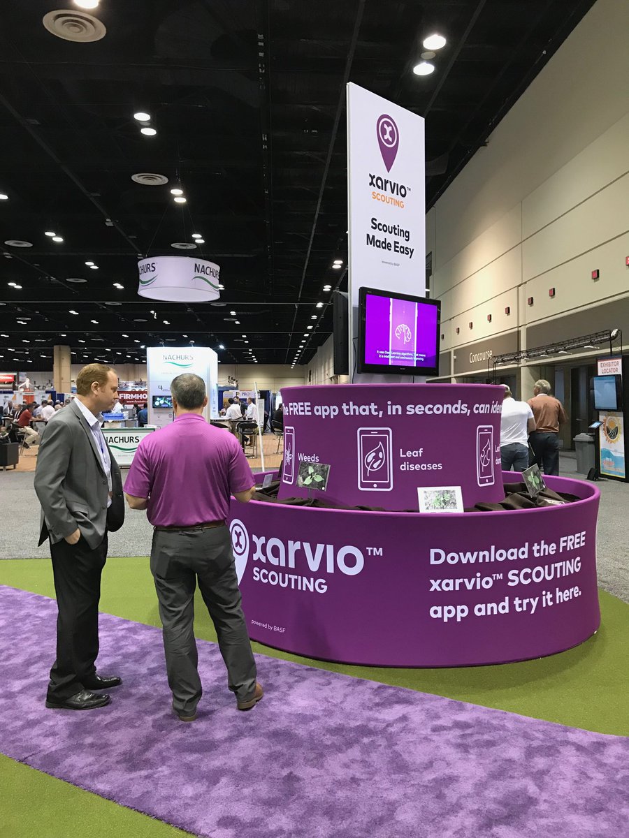 degray92's tweet photo. Enjoying ⁦@ComClassic⁩. Discussing #xarvioscouting with great growers. ⁦@xarvio df⁩ ⁦@xarvioNA⁩ #Classic19 https://t.co/NOFDXdoRFF