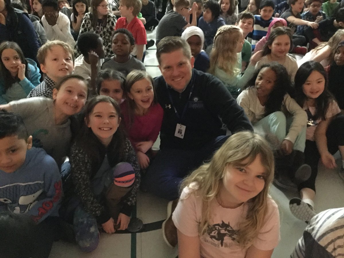 NH2ndGrade's tweet photo. Kids of ALL ages enjoyed watching the dress rehearsal for our Festival of Learning!!  #NHislearing #festivaloflearning @andrewvollmuth @NHKnights https://t.co/jHBibGm6sS