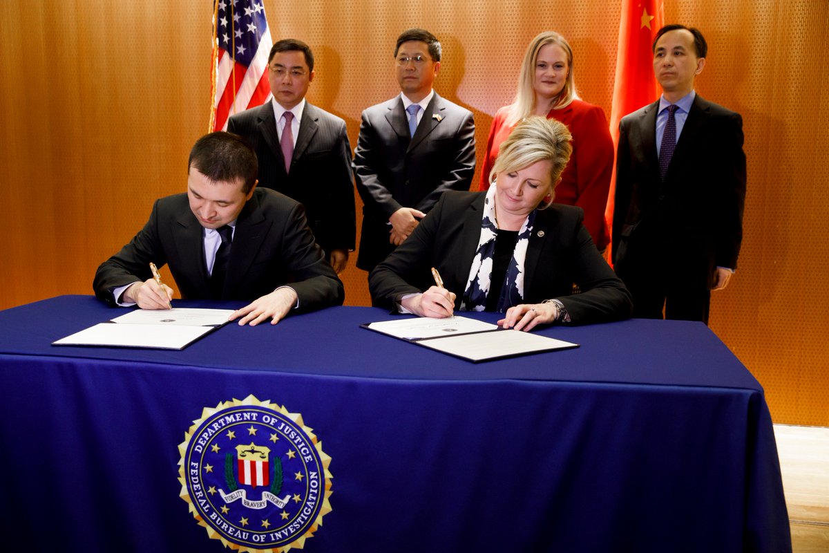 IUIndianapolis's tweet photo. Yesterday, the @FBI recognized anthropology and museum studies faculty Holly Cusack-McVeigh and IUPUI museum studies grad students for aiding in the recovery and repatriation of 631 stolen Chinese artifacts.

MORE: https://t.co/JltX26R7QP https://t.co/iCQxdEVdWK