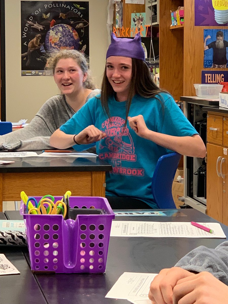 LisaSciTeach's tweet photo. Science CAN be fun!!  #iluvfridays https://t.co/PPwSzq2v6x