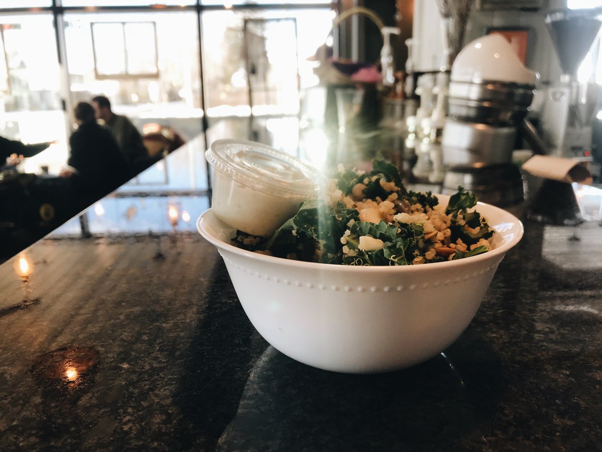 New delicious Quinoa salad is filled with apples, almonds, pumpkin seeds, hemp hearts, quinoa and kale! 

#yeg #yegfoodie #yeggers #yegvegan #plantbased #quinoasalad #edmonton #edmontonfoodie #exploreedmonton #edmontonfood #letseatyeg #yegeats