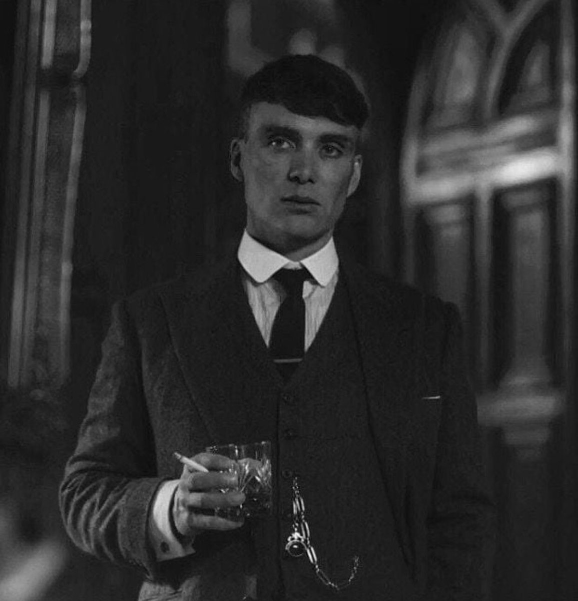 miammiller's tweet photo. tommy shelby has to be the most beaut person ever!!! 🤤🤤 https://t.co/c8lSiIdYtI