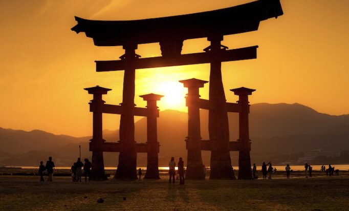 Закат в японии. Япония фудзи храм. Пейзажи японии. Китай восходящее солнце. Восходящее солнце япония.