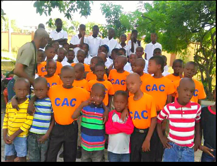 Marcelinstanle6's tweet photo. @MINUJUSTH @ONUinfo @UNHaiti @UN_OROLSI @UNPeacekeeping @MJSPHaiti @UNPOL @pnh_officiel @undphaiti je suis Marcelin Stenley je vis dans une Orphelinat situé à carrefour je vous écrire sur le but de notre souffrance au niveau de la nouriture et de vertement svp si par l'amour de Dieu est vous pouvez nous apportons de l'aide svp please... https://t.co/wLgy9OYlCD