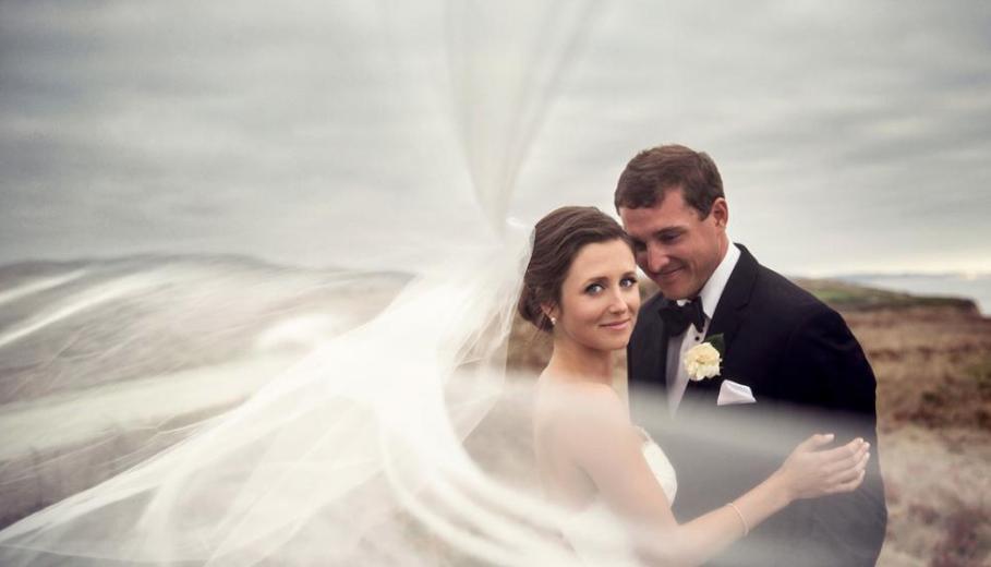 Wedding photographer <a href="/catherine_hall/">Catherine Hall</a>: Don't be afraid to charge what you're worth ow.ly/AYdI30nSlbr