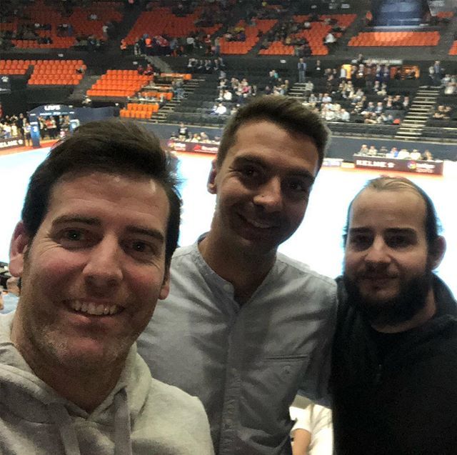 AlborayaFS's tweet photo. 30ª Edición de la Copa LNFS, nuestros @llansolacuenca, @mariofrikipolis y @vcalafatg disfrutando del torneo. 
Seguro que no son los únicos dragones en La Fonteta. 
Sube tu foto y etiqueta a la cuenta oficial del club. 
Alboraya F. S. presente!
#somosdrag… https://t.co/XC8Mld3dol https://t.co/DsgksnRcbZ