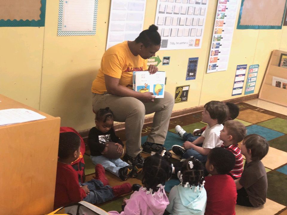 AlabamaFire's tweet photo. Alabama Fire Defensive End and All-American Shardonay Jenkins, is helping to “tackle reading” today! She took some time to read one of Dr. Seuss wonderful books at La Petite Academy in Pelham! #ALFIRE #WNFC #TACKLEREADING #WOMENFOOTBALL @wnfcfootball @KathrynStarke https://t.co/AIp5EB5pJA