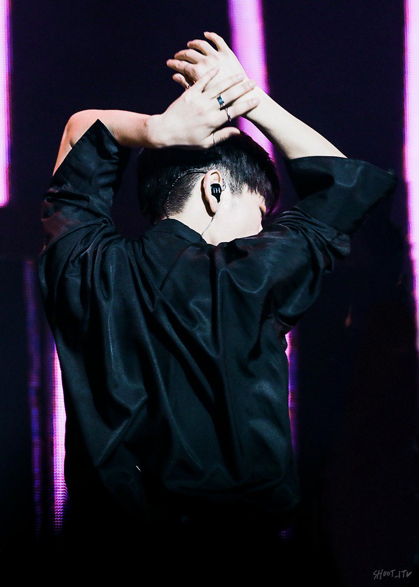 _SHOOTIT's tweet photo. 190301 팬미팅

MASTERPIECE, that's what you are.

#노태현 #태현 
#RohTaehyun #ノテヒョン
#핫샷 #HOTSHOT https://t.co/9BeRovuwEM