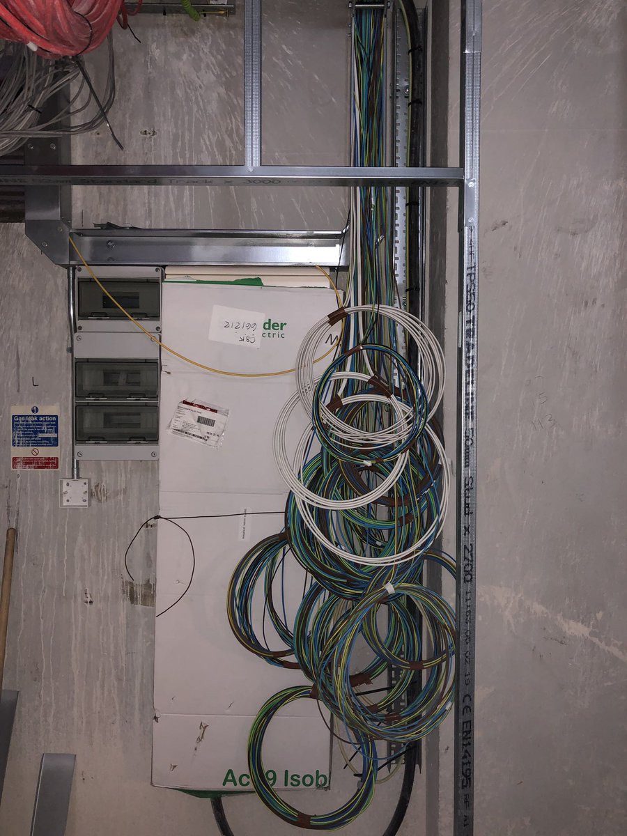 CSKELECLTD's tweet image. Great standards again here from the lads installing Schneider’s new Isobar P range and Micrologic 5 MCCBs in the generator switchboard 👍👍 #CSKElec @CSKELECLTD