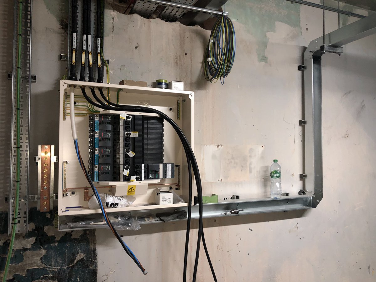 CSKELECLTD's tweet image. Great standards again here from the lads installing Schneider’s new Isobar P range and Micrologic 5 MCCBs in the generator switchboard 👍👍 #CSKElec @CSKELECLTD