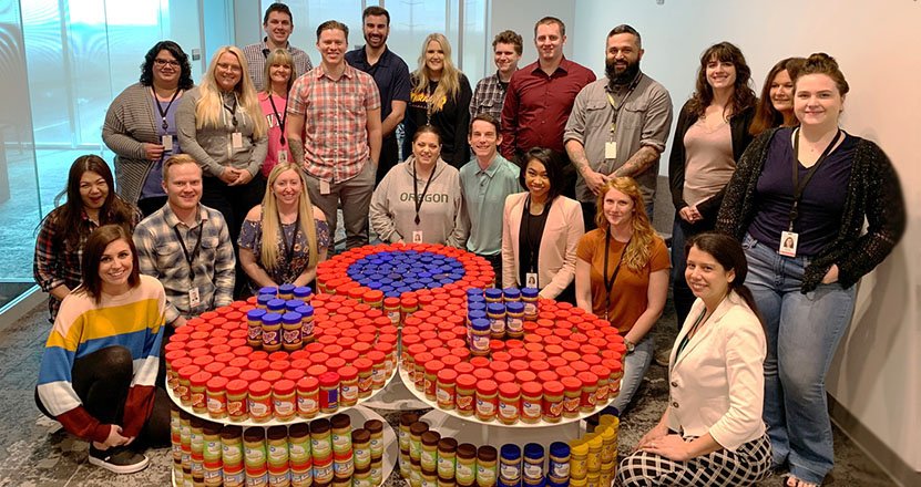 These little legumes pack a protein punch. 🥜 Find out how peanut butter drives can help food pantries across the country. #HereToHelp http://st8.fm/onejar