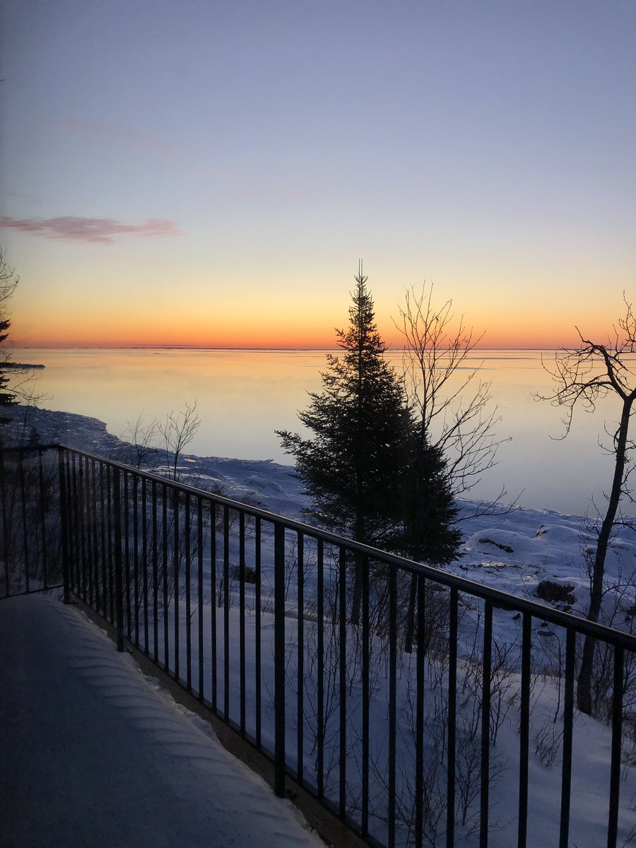 TimHoag3's tweet image. A little getaway before things get going this upcoming season the north shore is a beautiful place in the winter