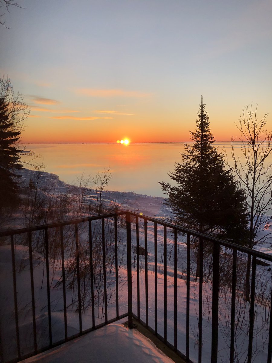 TimHoag3's tweet image. A little getaway before things get going this upcoming season the north shore is a beautiful place in the winter