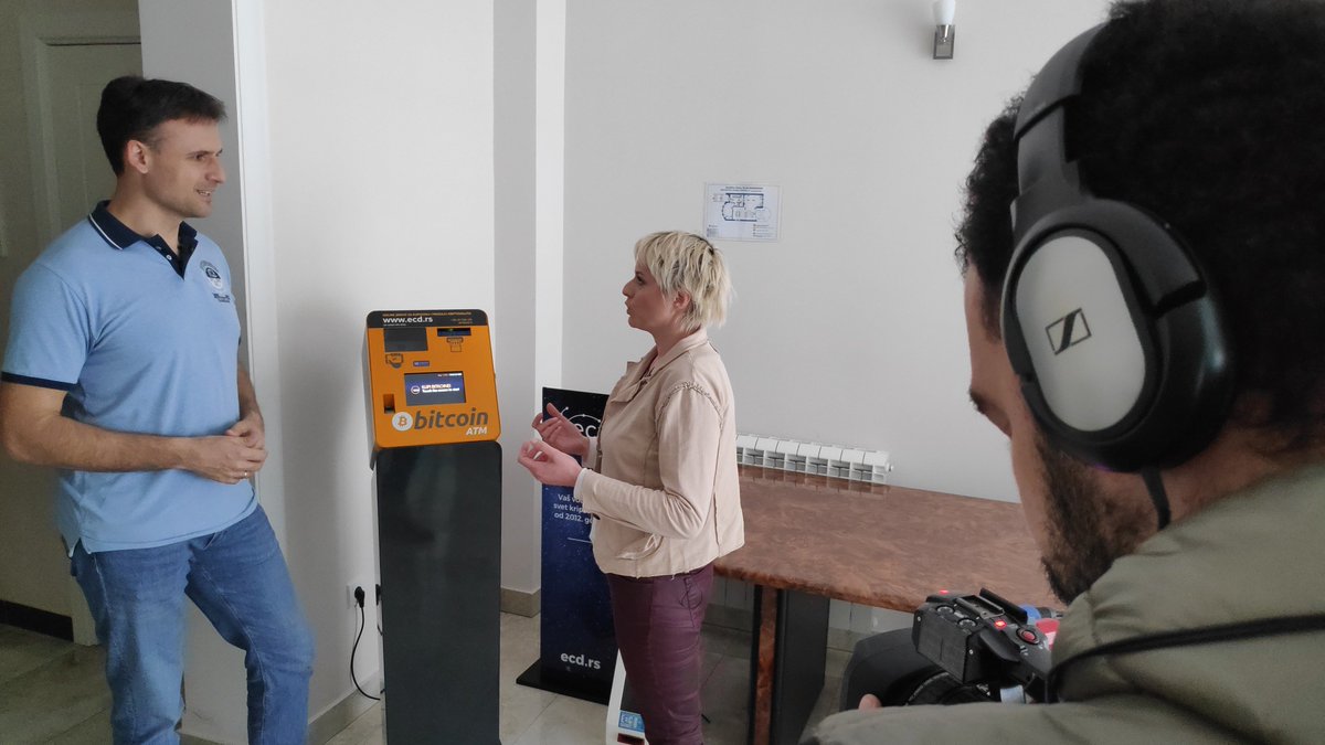 ecd_RS's tweet image. 📺Ekipa @linkTVrs u gostima! Tema: #cryptoATM i #kriptovalute.

#bitkoin #bitcoin #cryptocurrency #blockchain #blokčein #litecoin #lajtkoin #itirijum #ethereum